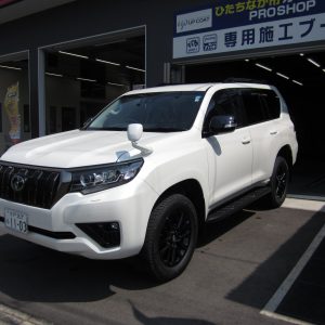 お客様：W様<br>車種名：ランドクルーザー　プラド<br>コース名：ＵＰコート７Ｇ<br> 価格：LL￥66,330