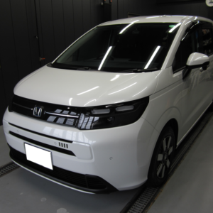 お客様：ひたちなか市　H様<br>車種名：ホンダ フリード　<br>コース名：UPコート7G